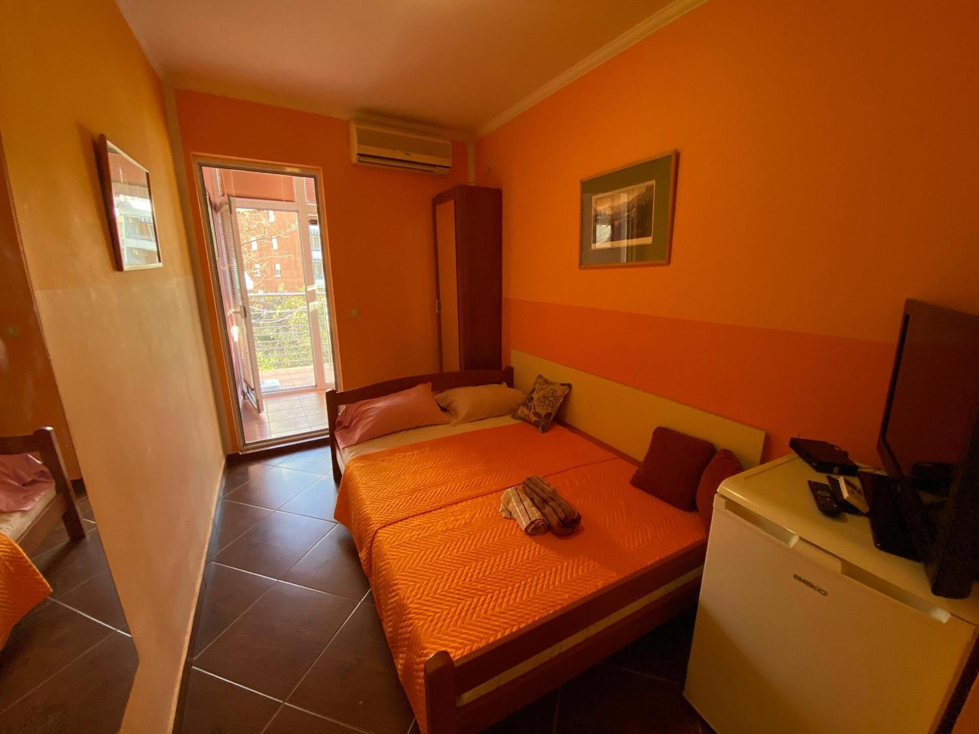Markovic Aparthotel - Budva Becici Hotel Kültér fotó